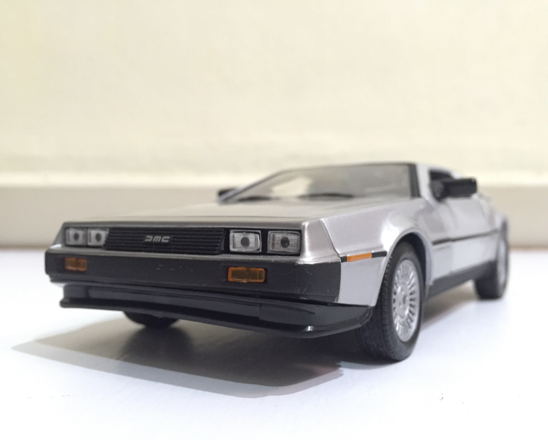 Illustration for article titled It's a DeLorean DMC-12 kind of Christmas